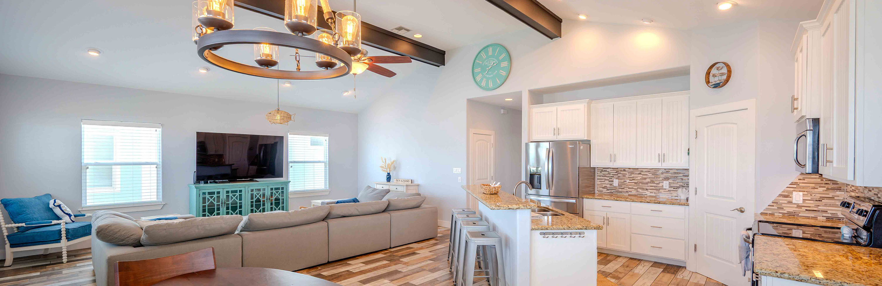 Come and stay at The Shell Corp in Port Aransas